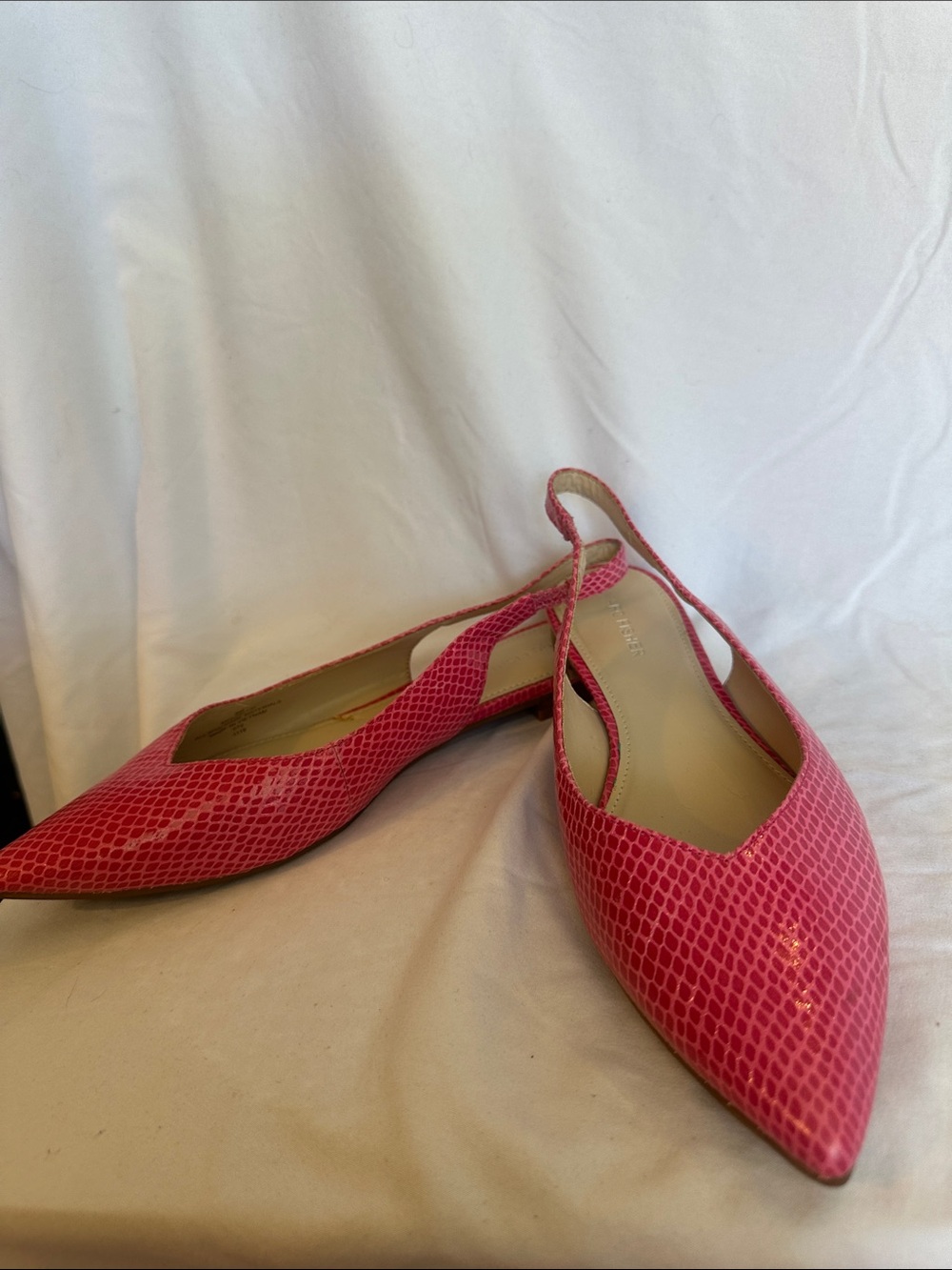 Marc Fisher Pink Pointed Slingback Flats with Textured Finish - Picture 11 of 11